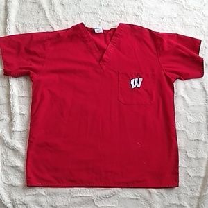 Wisconsin Badgers scrub top